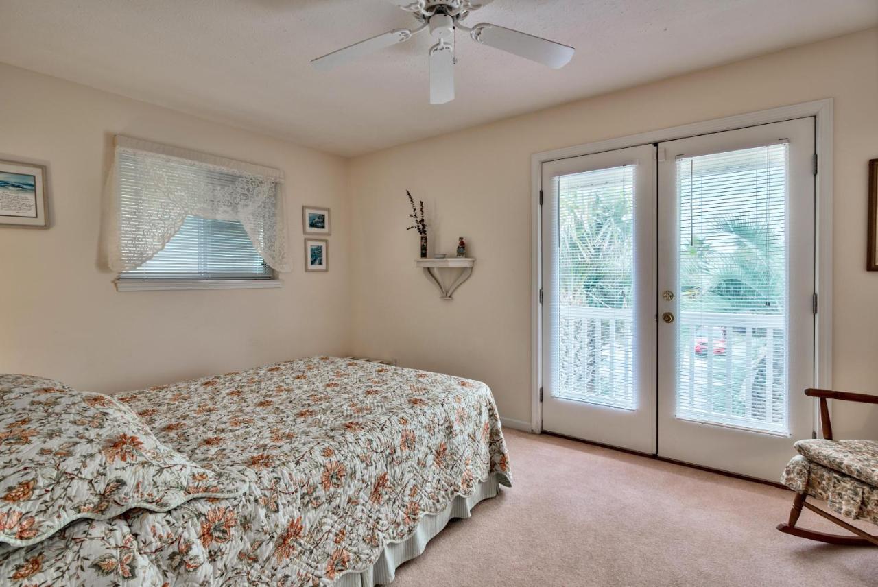 Lifes A Beach! Beautiful Private Beachfront Home! Tons Of Space! 2 Greatrooms! * Panama City Beach